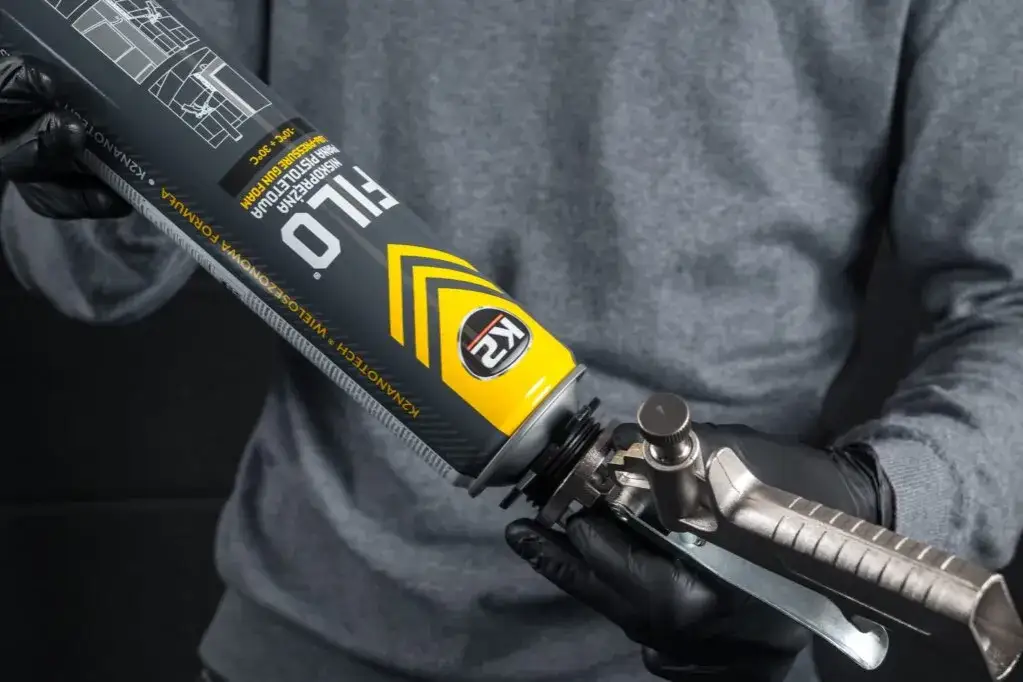 Ile czasu schnie pianka montażowa? Poznaj kluczowe czynniki wpływające