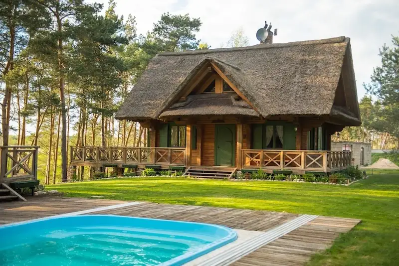 Domek z własną plażą na Kaszubach: Wakacje marzeń