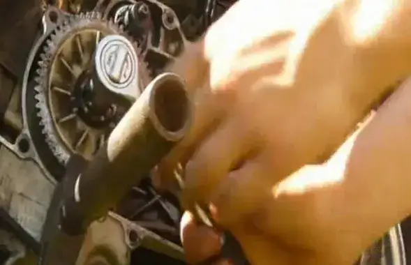 Jak odkręcić sprzęgło w skuterze - uniknij najczęstszych błędów