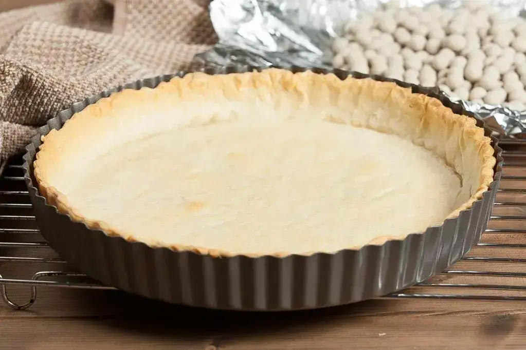 Przepis na kruche ciasto do tarty – uniknij najczęstszych błędów