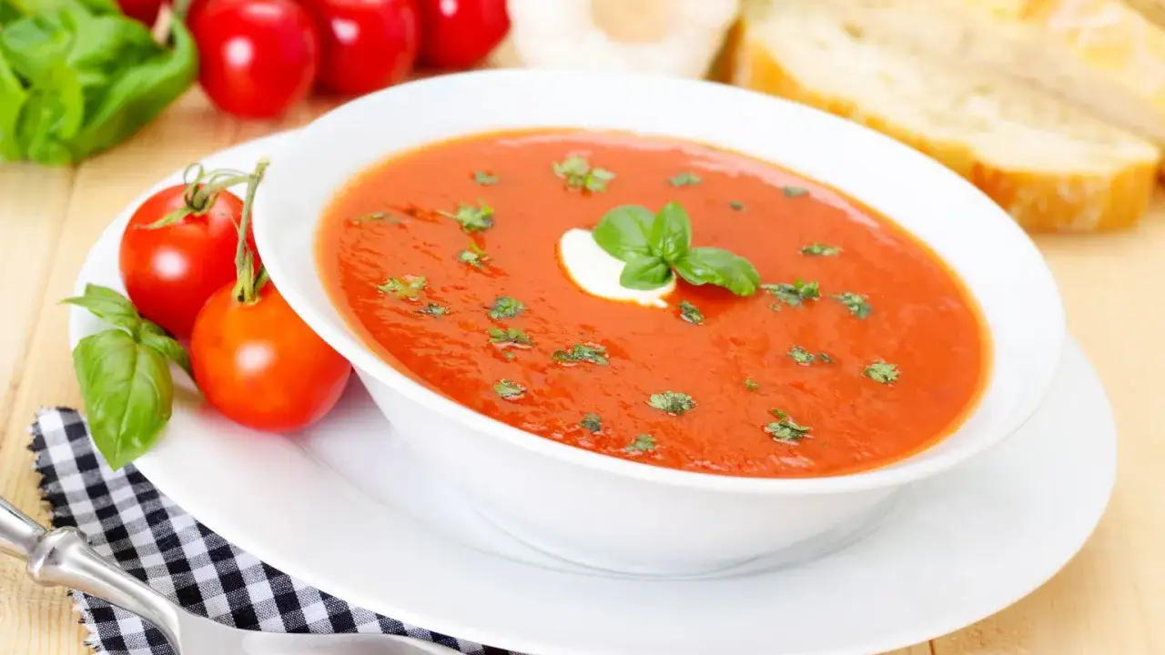 Twoja idealna zupa pomidorowa: przepis, sekrety, triki eksperta