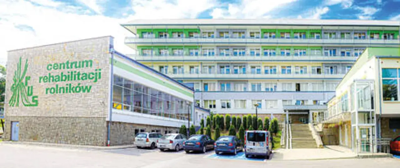 Centrum Rehabilitacji Rolników – miejsce, gdzie powraca się do zdrowia. Nowoczesny budynek z parkingiem.