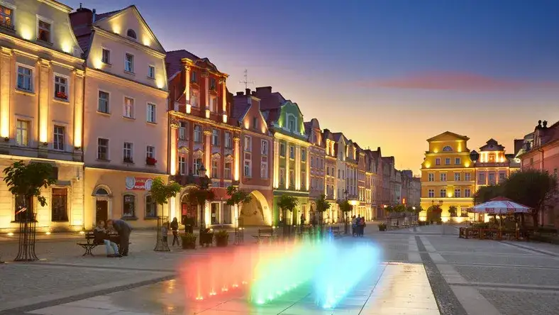 Bolesławiec na Dolnym Śląsku: co warto zobaczyć i jak zaplanować podróż