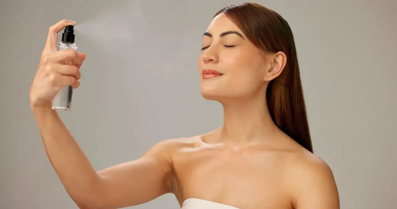 Jaki kwas hialuronowy do twarzy? Wybierz idealny dla Twojej skóry!