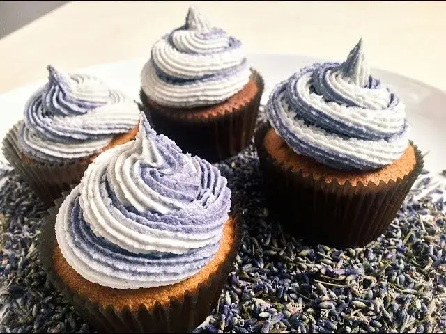 Jak prawidłowo nakładać krem na babeczki – uniknij błędów i zachwyć efektem