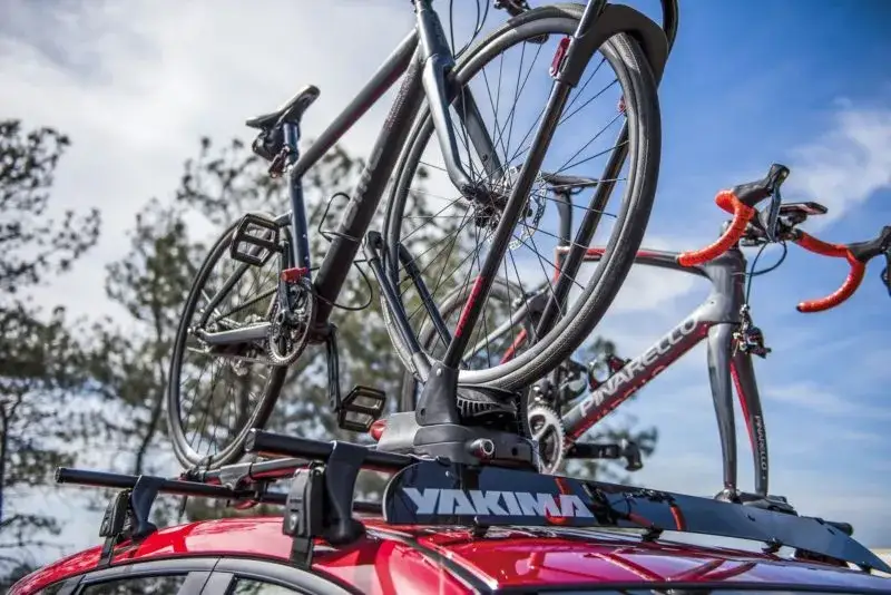 3 błędy przy mocowaniu roweru do samochodu. Czy je popełniasz?