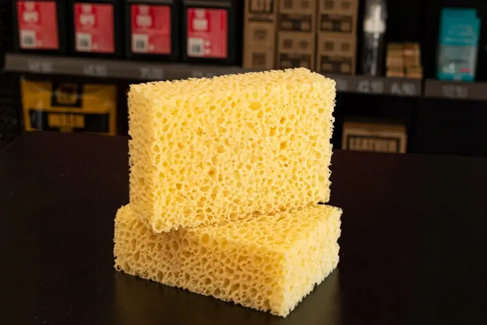 Najlepsza gąbka do mycia auta - uniknij zarysowań i uszkodzeń