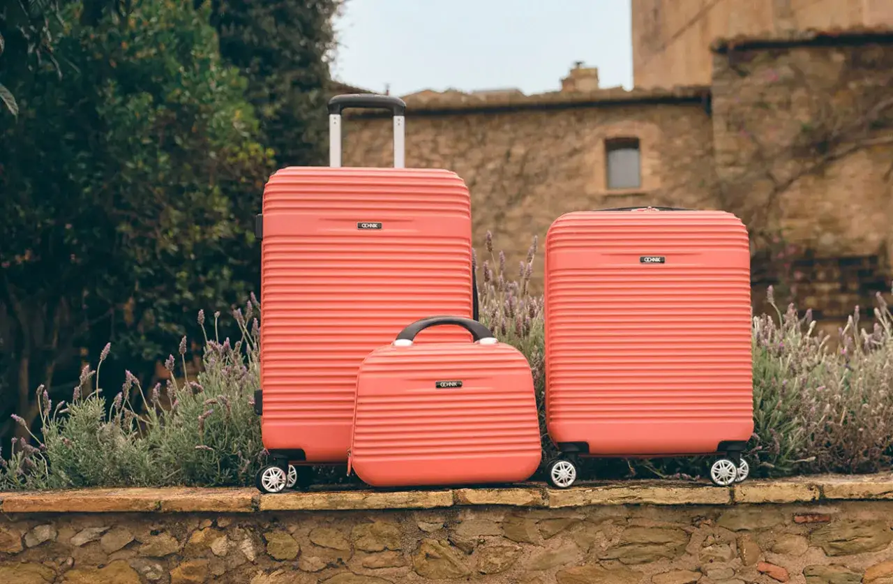 Walizka z ABS czy polipropylenu - co wybrać, aby nie żałować?