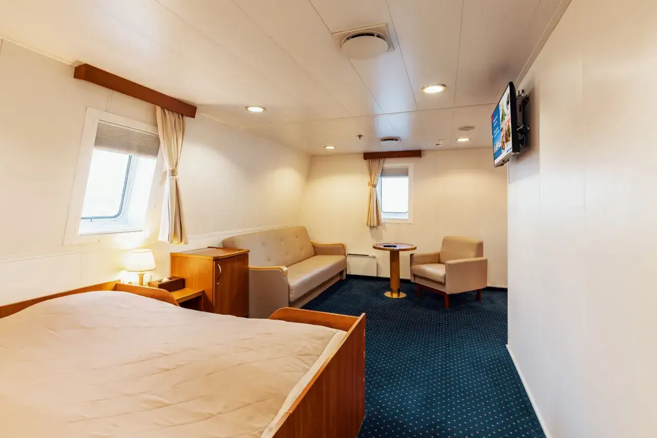 Kajuty na promach do Szwecji - rodzaje i ceny wszystkich przewoźników