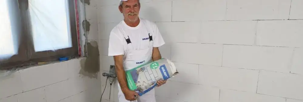 Ile schnie zaprawa tynkarska? Poznaj kluczowe czynniki