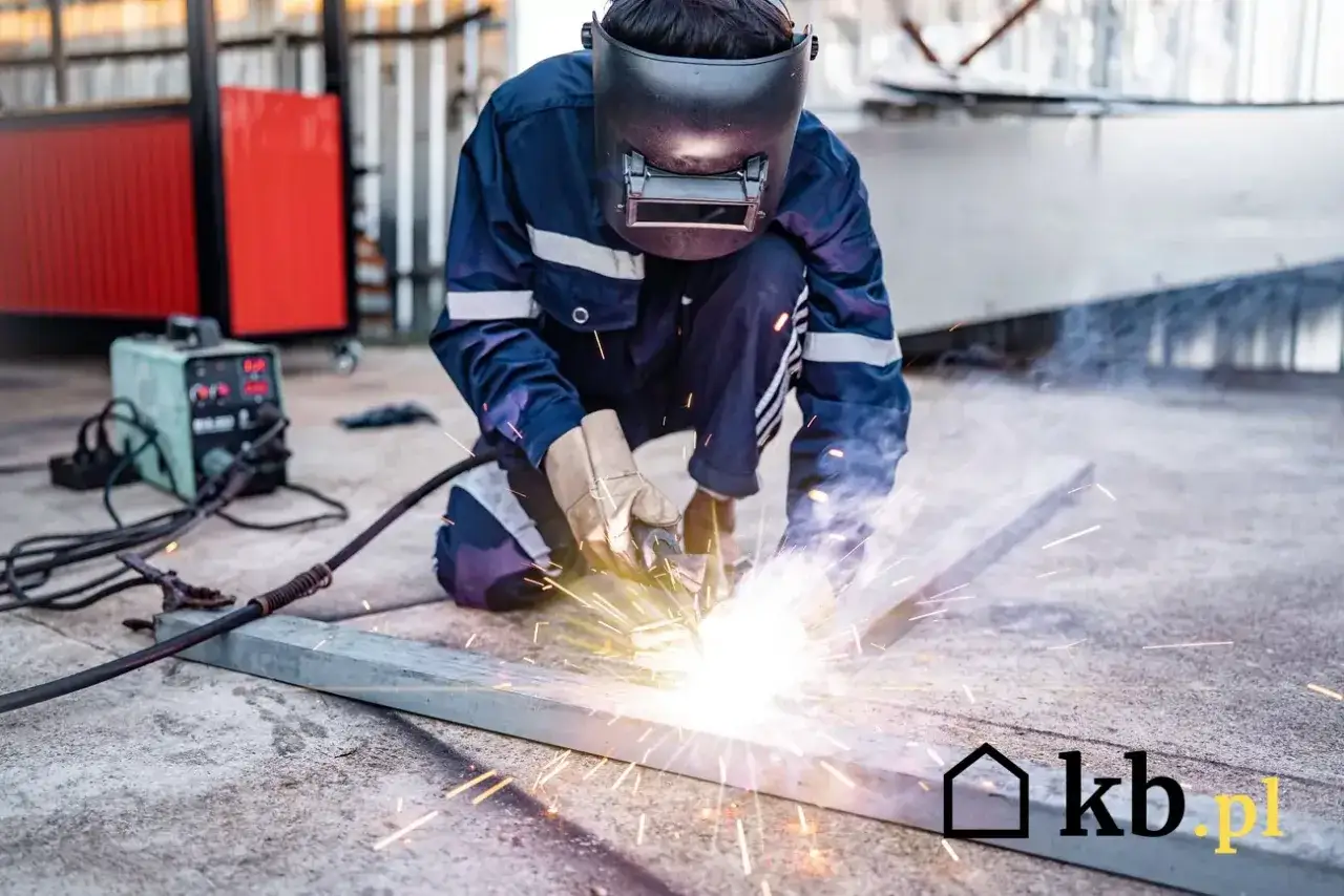 Ile kosztuje spawanie stali czarnej? Cennik i jak nie przepłacić.