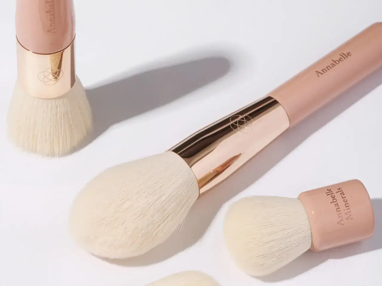 Jak zmiękczyć pędzel do makijażu: 5 skutecznych sposobów