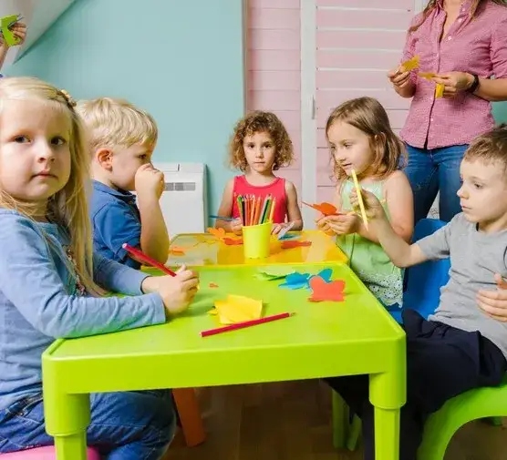 Scenariusz zajęć "Być kobietą" i inne inspirujące pomysły na lekcje w przedszkolu