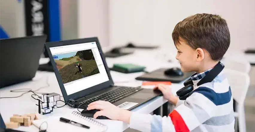 Zajęcia z programowania dla dzieci – najlepsze kursy w Polsce, które zachwycą