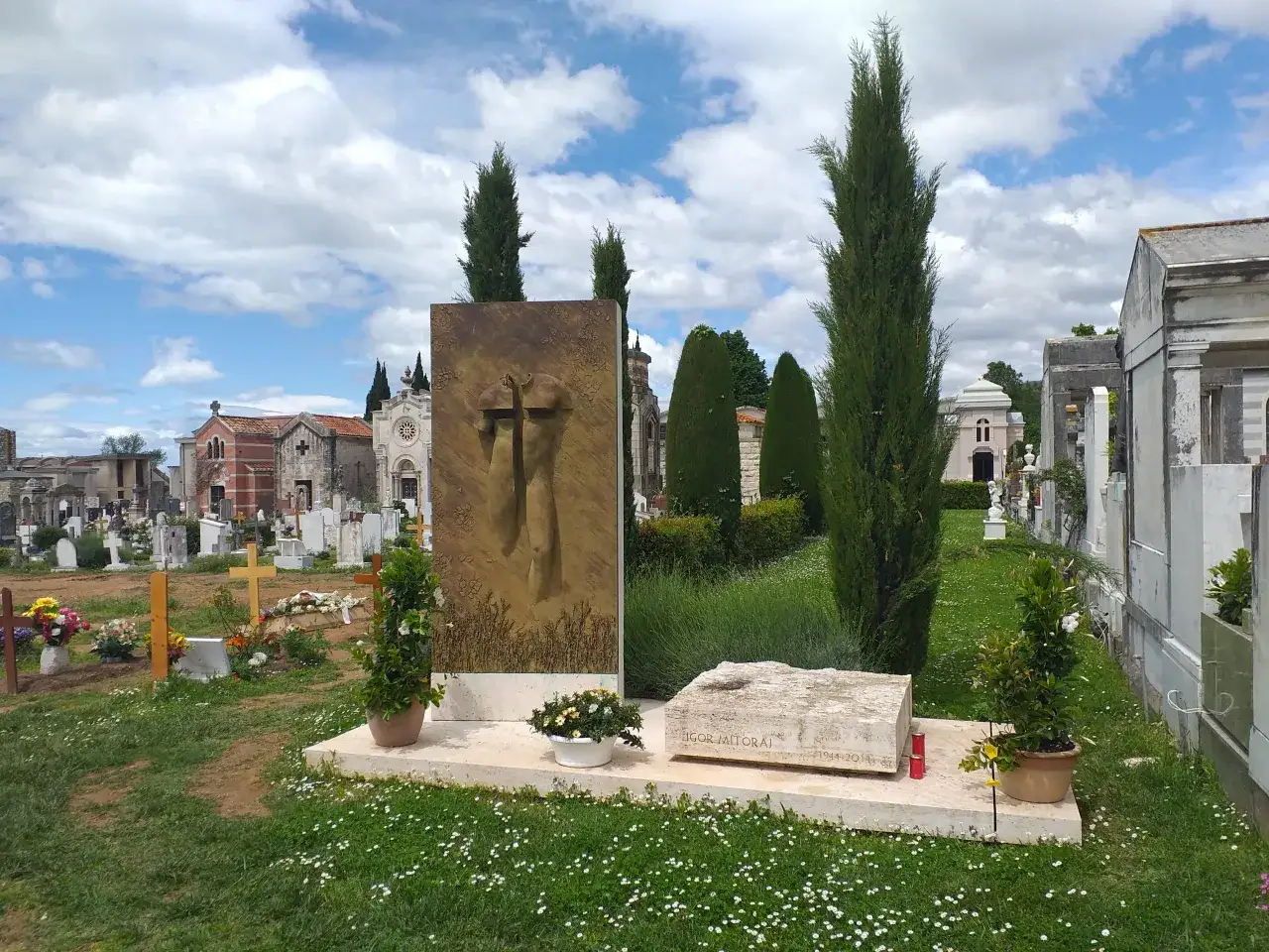 Igor Mitoraj w Pietrasancie: Muzeum, dzieła, grób co zobaczyć?