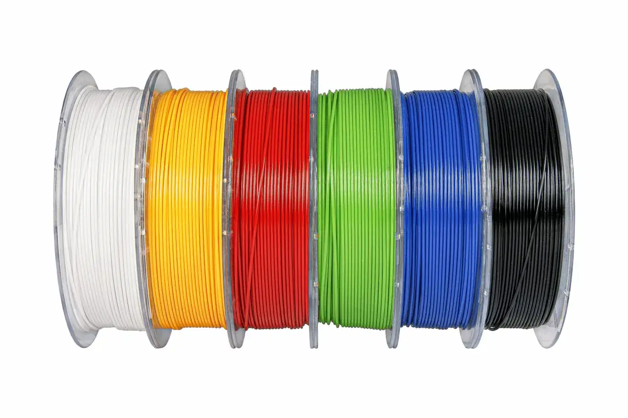 Filament do druku 3D: Wybierz idealny! PLA, ABS, PETG i porady