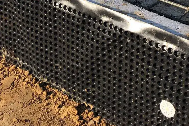 Czy listwa do folii kubełkowej jest warta inwestycji? Oto powody