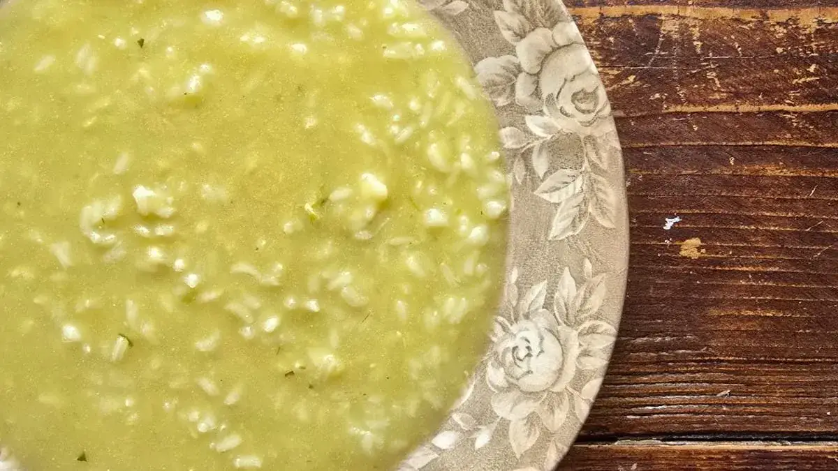 Minestra di Verze: Ricetta Facile e Tradizionale per un Comfort Food