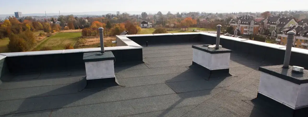 Papa czy membrana – co wybrać, by uniknąć problemów z dachem?