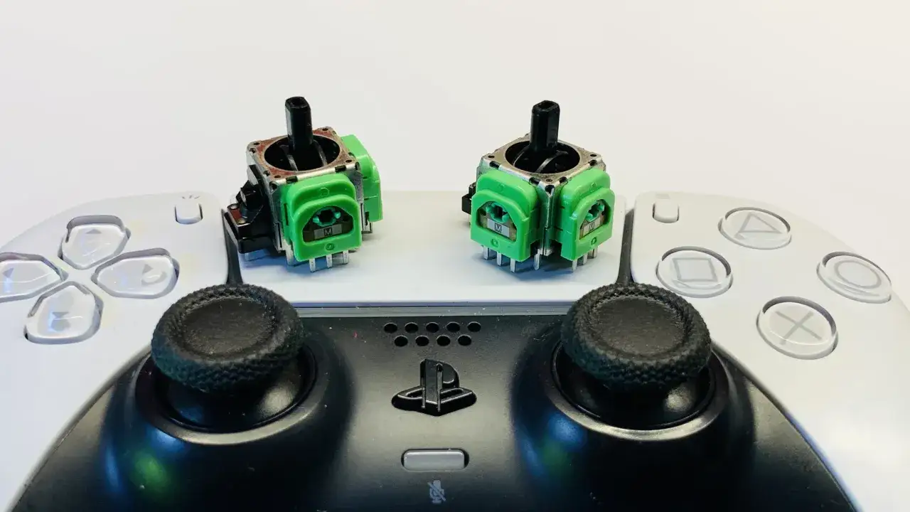 DualSense z PS5: Szybkie parowanie, triki i naprawa problemów