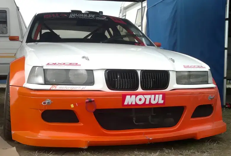 Najlepsze body kits dla BMW E36 - porównanie i ceny dostępnych opcji