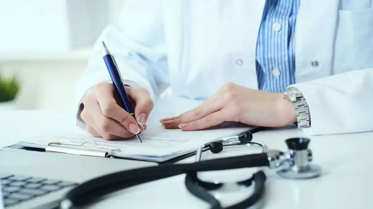 Badania na prawo jazdy B: Co sprawdzi lekarz? Koszt i ważność