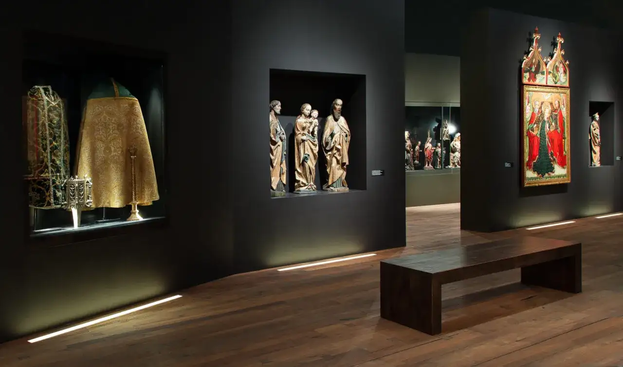 Muzeum sztuki sakralnej w Polsce: odkryj ukryte skarby religijne