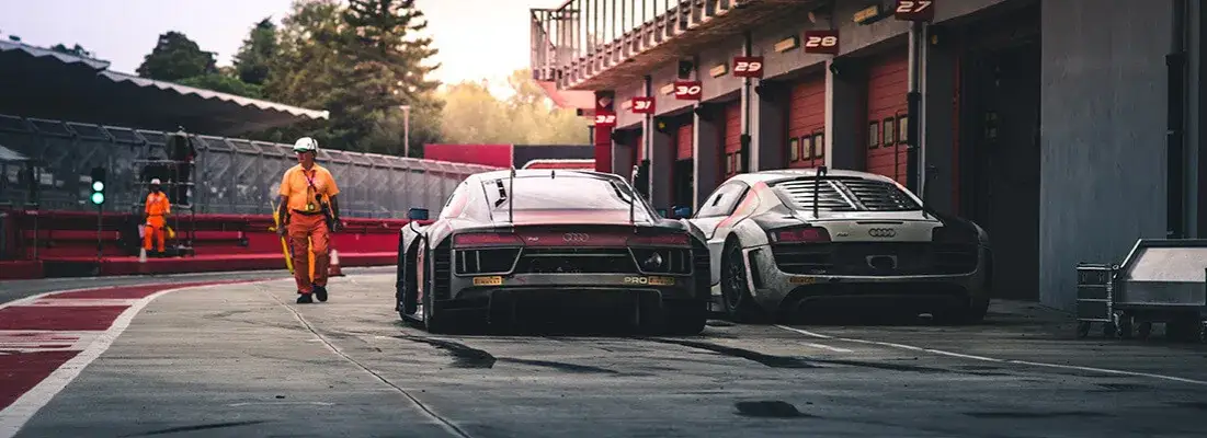 Filmy o wyścigach samochodowych: TOP tytuły, fakty i akcja!