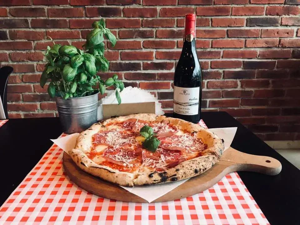 Jak jeść pizzę z oliwą: najlepsze sposoby i tradycje kulinarne