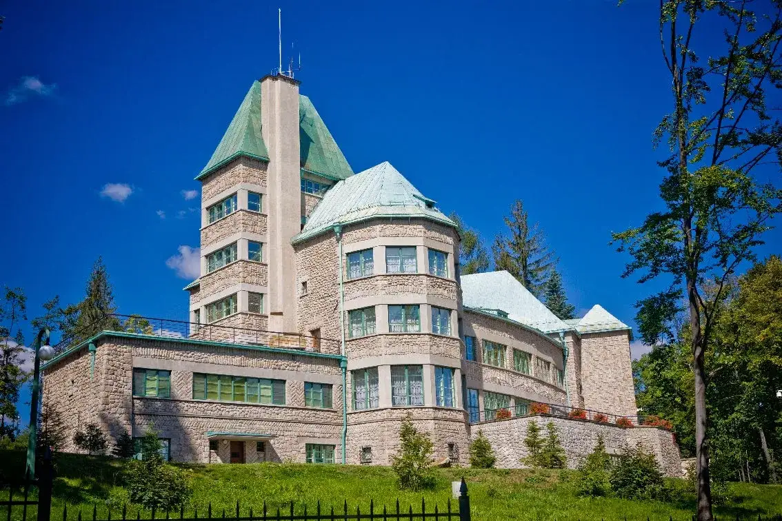 Rezydencja Prezydenta RP Zamek w Wiśle – historia, zwiedzanie i praktyczne informacje