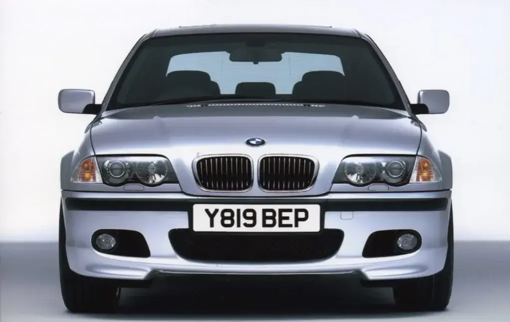 BMW E46 330Ci - pełne specyfikacje, osiągi i porady dotyczące zakupu