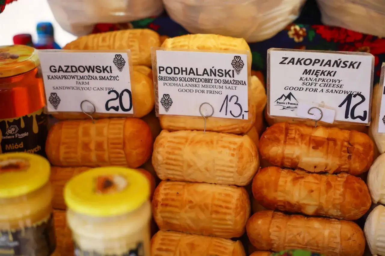 Oscypki w Wiśle: Gdzie kupić prawdziwe i nie dać się oszukać?
