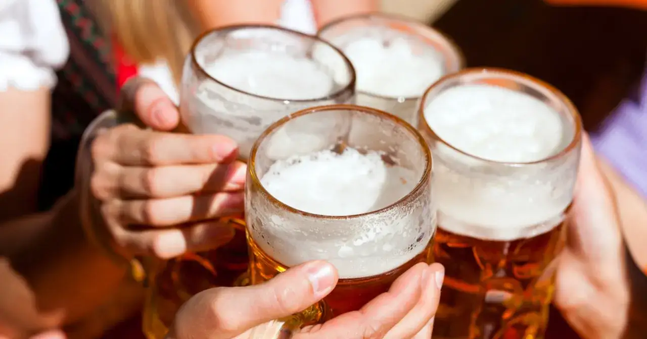 Pijesz piwo codziennie? Sprawdź, co dzieje się z Twoim ciałem