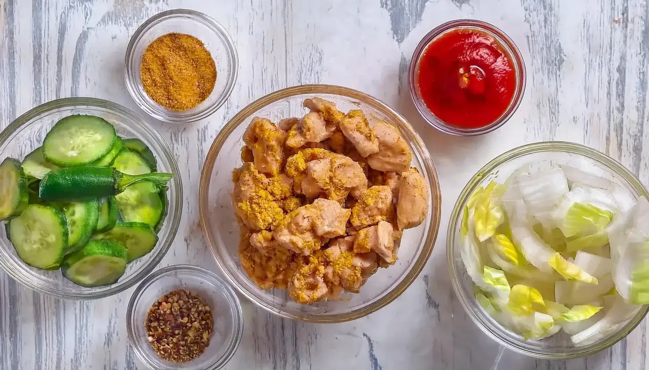 Co zamiast kukurydzy do sałatki? Odkryj smaczne zamienniki