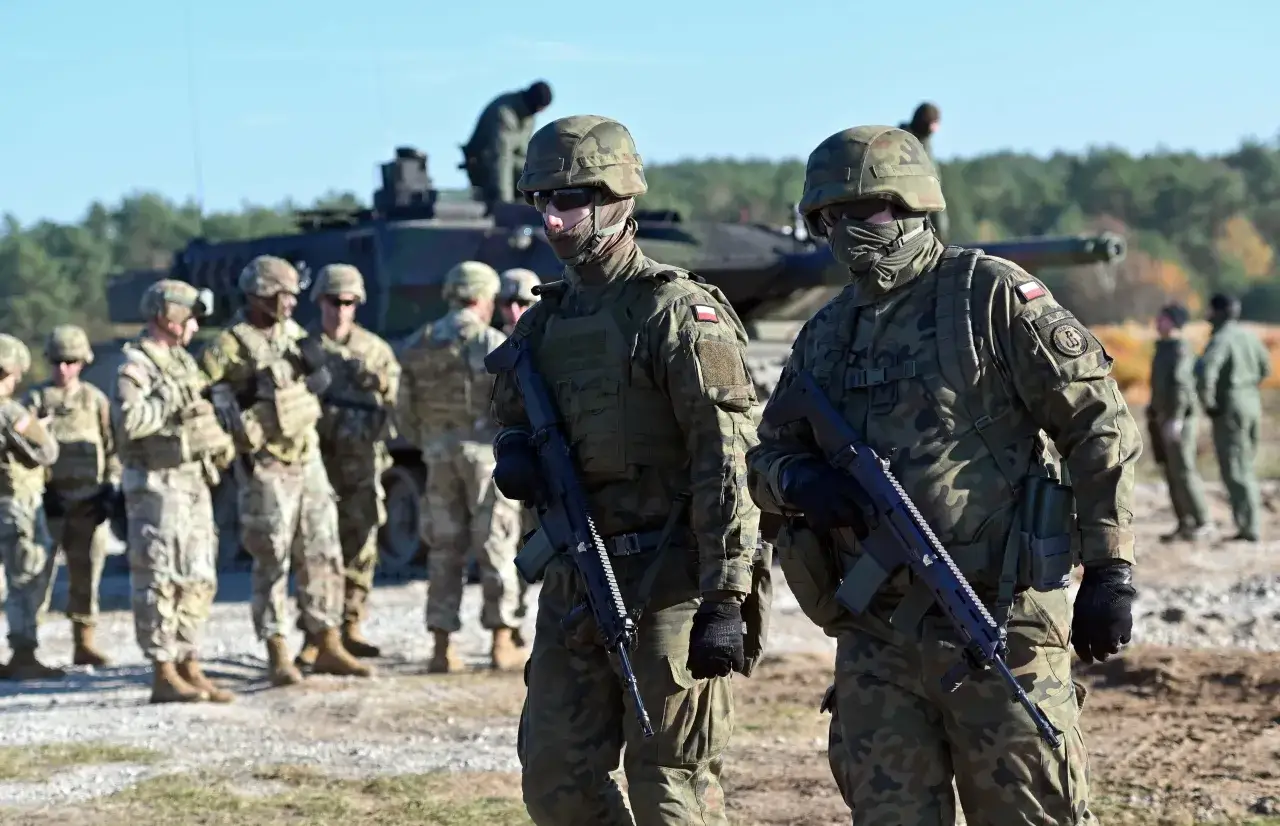 Gwara wojskowa słownik: zrozumienie terminów i ich znaczenia w armii