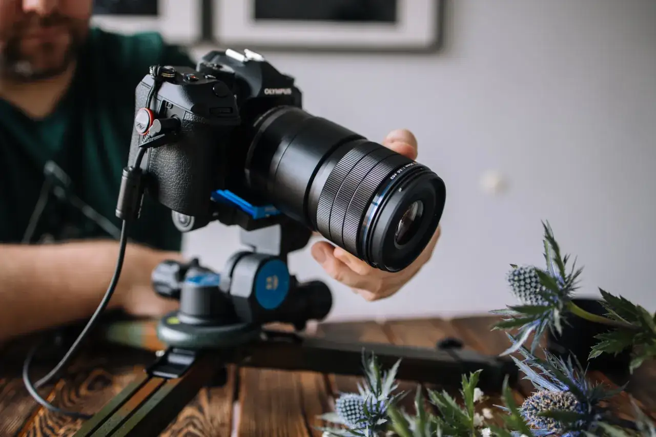 Obiektyw makro do czego służy? Odkryj jego niezwykłe zastosowania