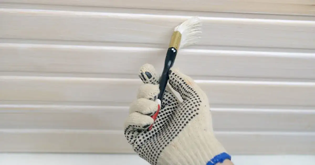 Jaką białą farbę do boazerii wybrać, aby uniknąć błędów?