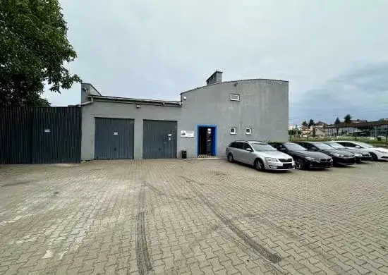 5 warsztatów z najtańszą wymianą oleju w Krakowie. Zaoszczędź!