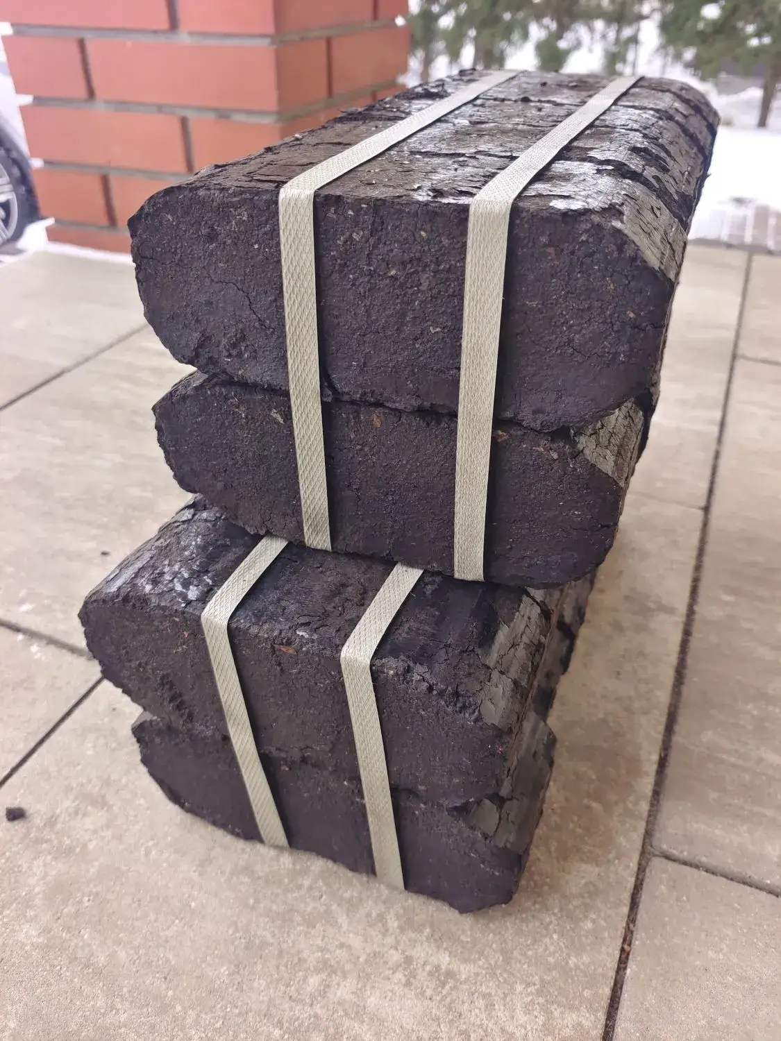 Gdzie kupić brykiet torfowy? Najlepsze miejsca, ceny i opinie w jednym miejscu