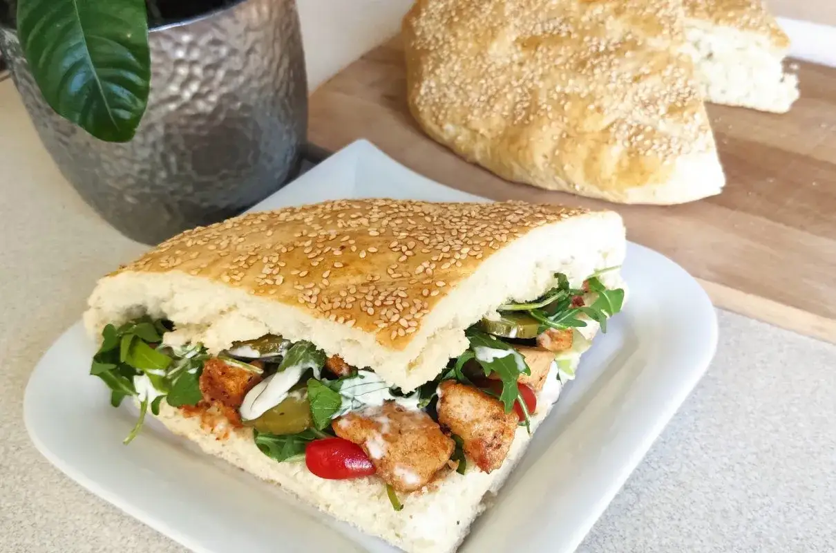 Nie tylko bułka! Co zrobić z mięsa kebab? Pomysły i przepisy