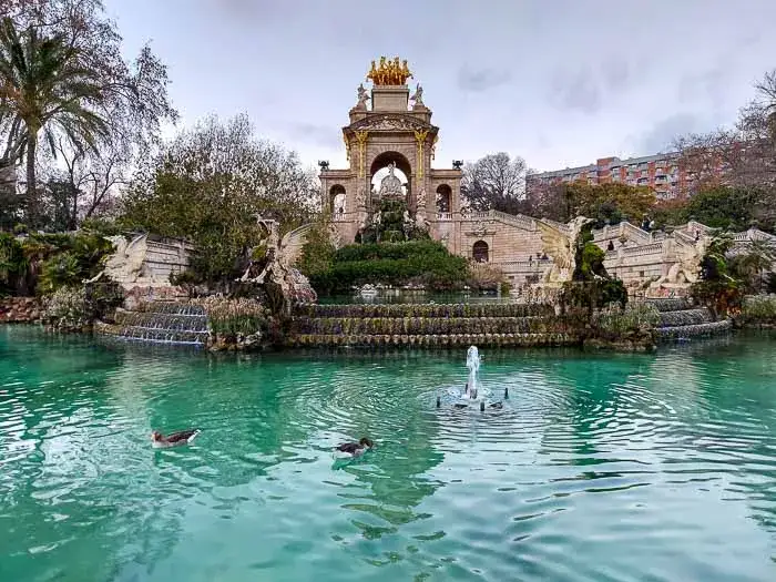 Najlepsze atrakcje w Barcelonie, które musisz zobaczyć podczas wizyty
