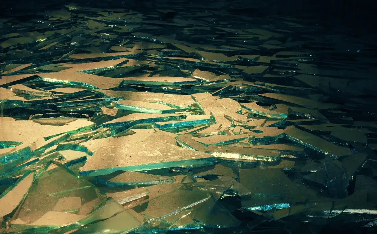 Gdzie wyrzucić szyby okienne, aby uniknąć problemów z recyklingiem?