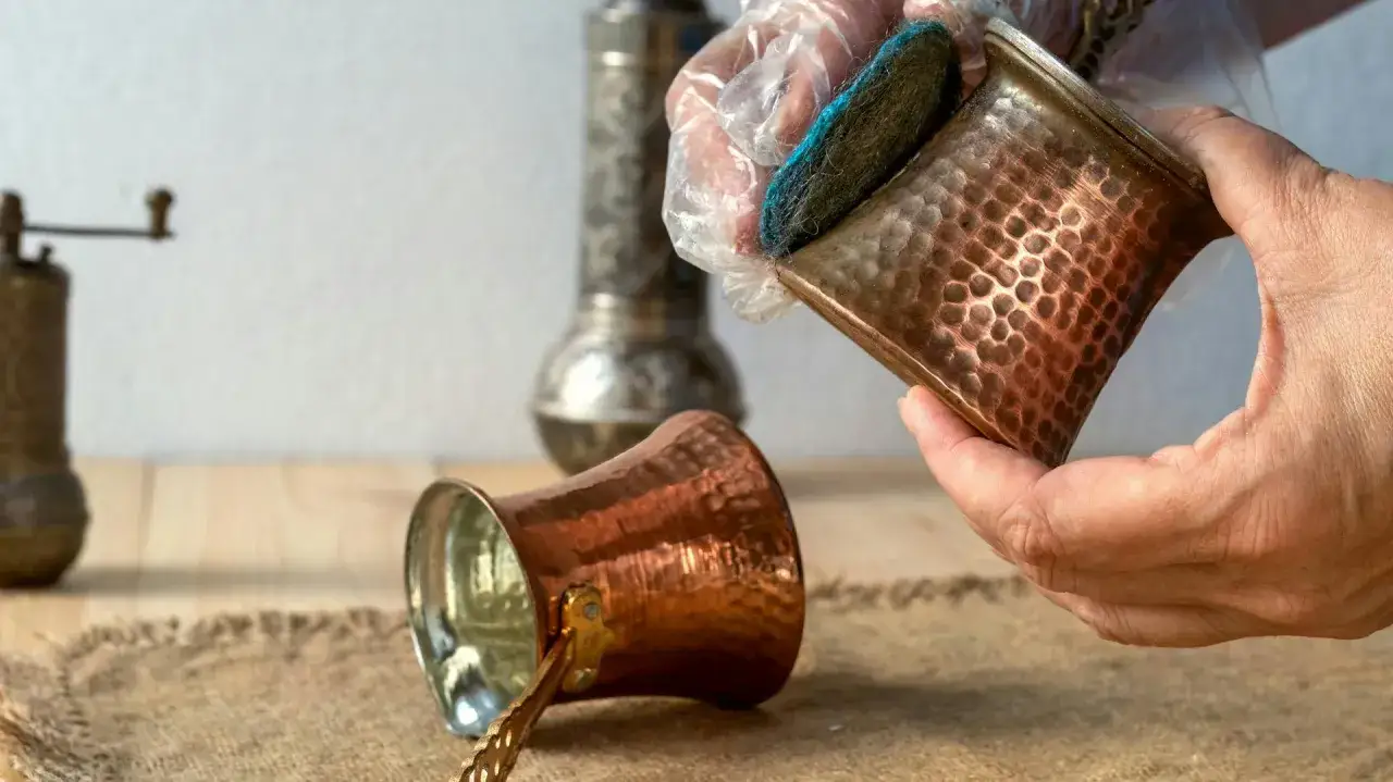 Skuteczne domowe sposoby na czyszczenie mosiądzu bez wysiłku