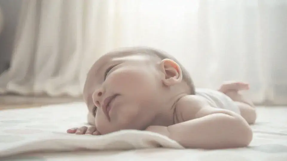 Ile trwa rehabilitacja asymetrii u niemowlaka i co ją wydłuża?