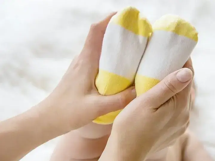 Skarpetki dla noworodka 0-3: Jaki rozmiar wybrać, aby nie pomylić się?