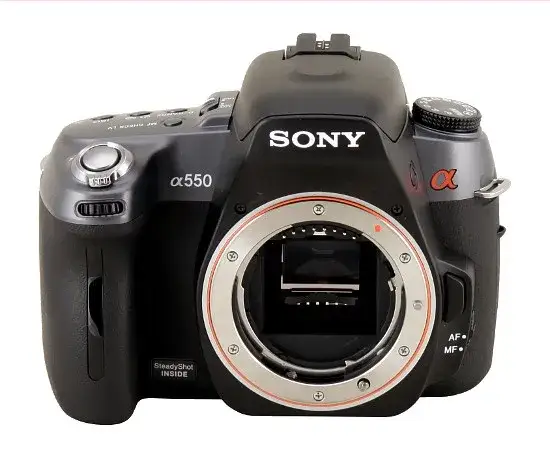Sony Alpha 550 w 2026: Czy warto kupić tę lustrzankę? Analiza cen