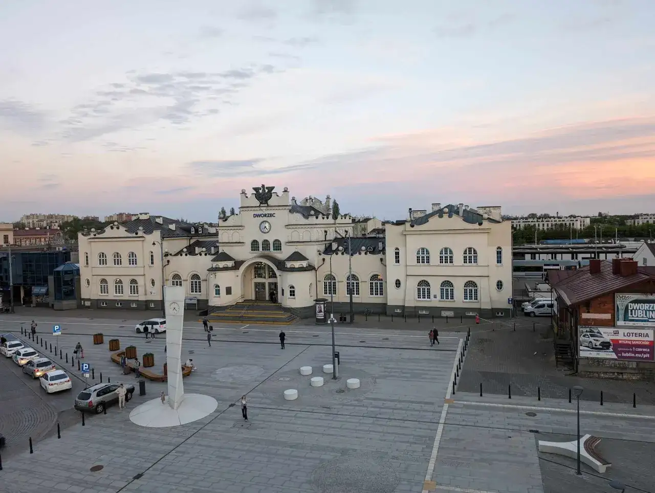 Jak dojechać do dworca PKP w Lublinie – najłatwiejsze opcje transportu