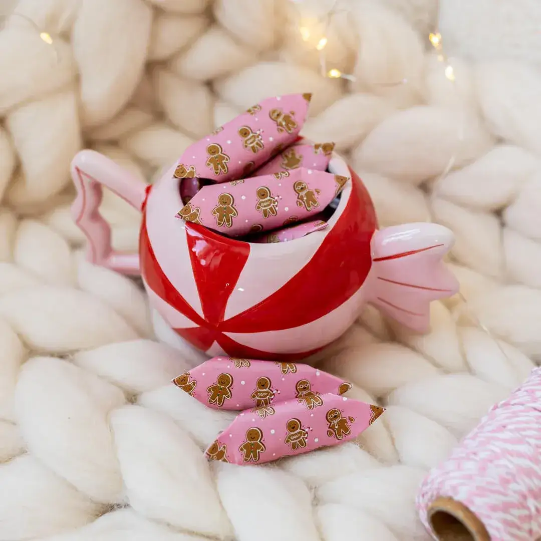 Jakie cukierki do świątecznej paczki? Dlaczego warto wybrać polskie krówki?