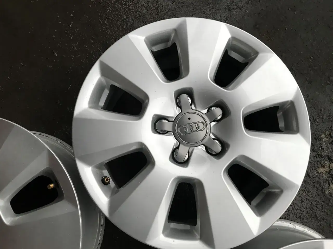 Audi A6 C6: Jakie felgi 16 cali? Poradnik i parametry