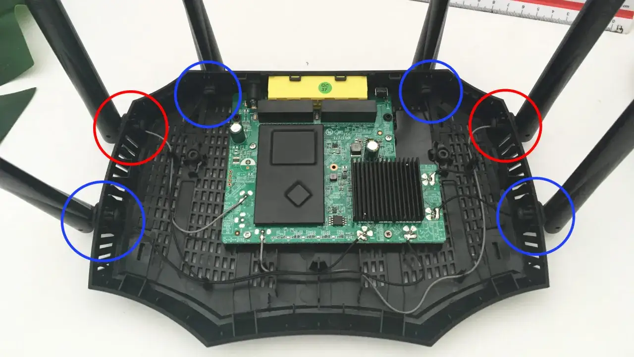 Jak ustawić anteny w routerze TP-Link, aby poprawić zasięg Wi-Fi